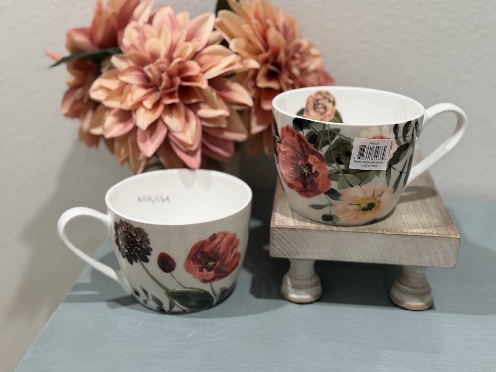 Set of 2 Mikasa Light Grey Base Wildflower Blooms Bone China Soup Mugs- 4.75”